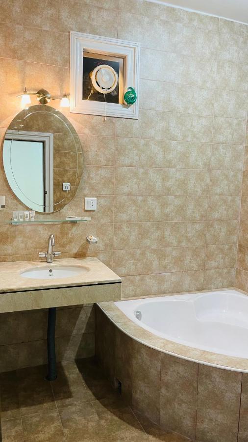 Liberty Hotel Bahrain Ngoại thất bức ảnh